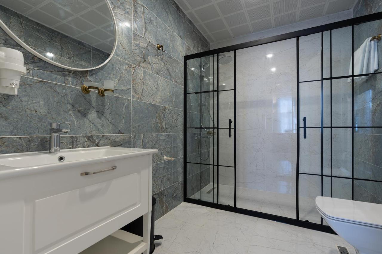 Giges King Boutique Hotel Antalia Esterno foto